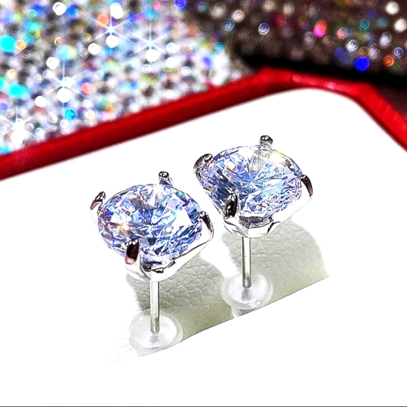 COPY - White Gold with moisonite 8mm stone ! NWTS! - Picture 2 of 3